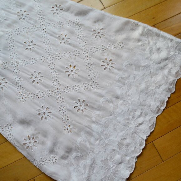 Johnny Was White Embroidered Eyelet Venetia Tunic Top Size L NWT - Picture 16 of 16